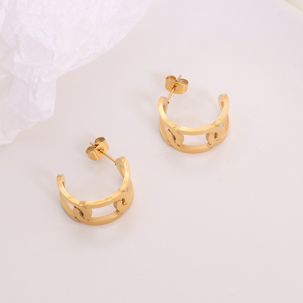 Korean Retro Design Metal CC Stainless Steel Earrings Female Needle Simple Earrings