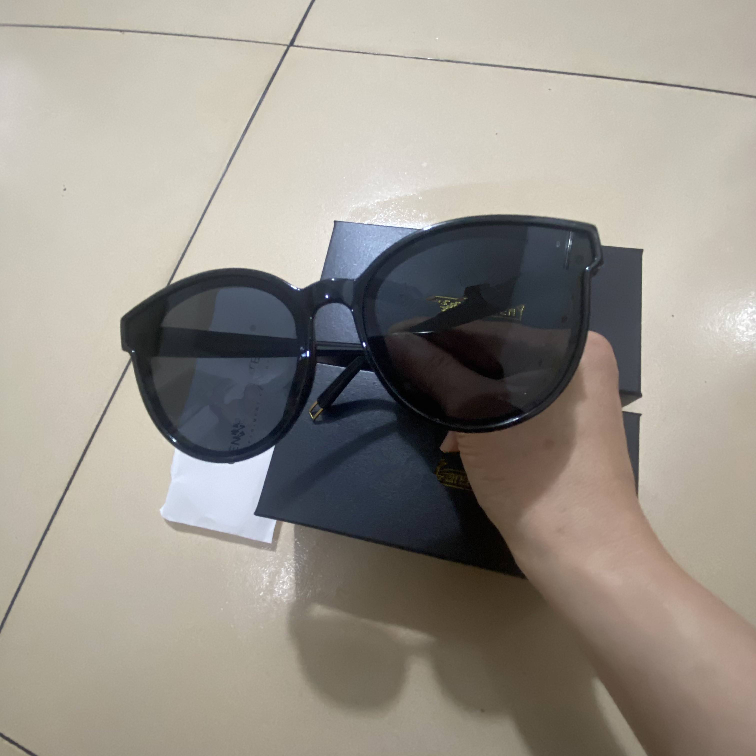 Sunglasses men's sunglasses female net red new tide people V brand square polarized driving men and women trendy glasses 413-2