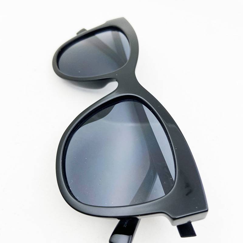 Exporting original single black men and women sunglasses anti -ultraviolet fashion versatile sunglasses outdoor sunshade tide