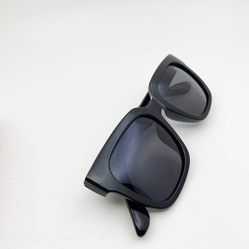 Brand original single men and women black box polarized sunglasses fashion anti -ultraviolet sun -driving driving sunglasses