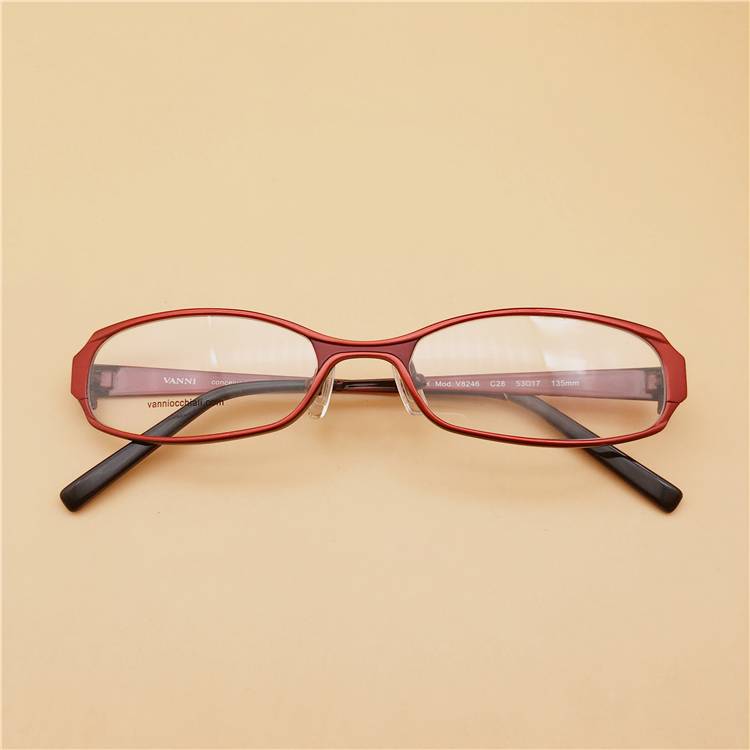 Original single Japanese order red and black full -frame personalized butterfly frame business retro myopia glasses shelf female
