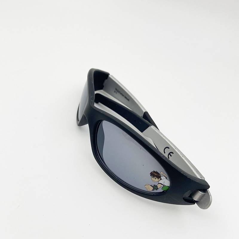 Original single children's sunglasses fashion personality sports sunglasses anti -ultraviolet eye mirror shading mirror boys