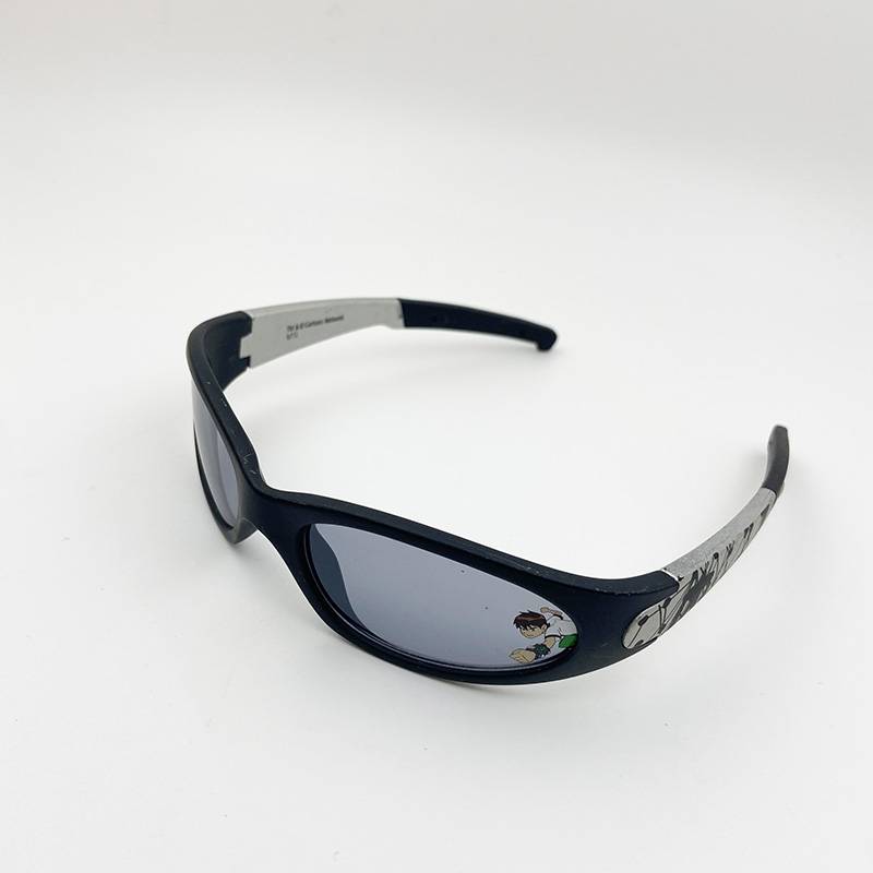 Original single children's sunglasses fashion personality sports sunglasses anti -ultraviolet eye mirror shading mirror boys