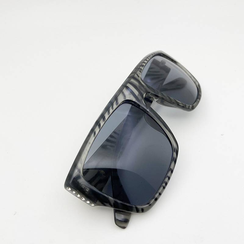 Exit original single men and women personalized leopard print sunglasses anti -ultraviolet sunglasses care mirror uv400 UV400