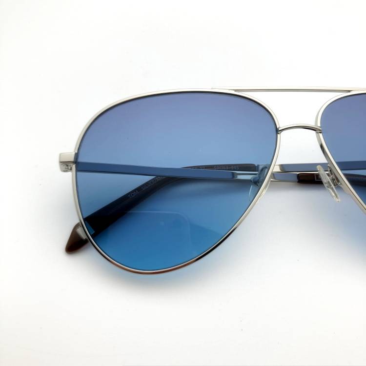 MUS fashion is thin and small suitable for medium -sized face alloy material material seaside beach sunglasses frame men and women universal