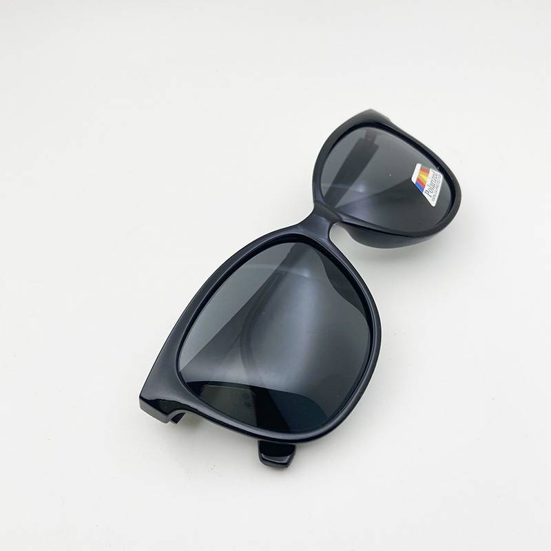 Exporting to the original single men and women black polarized sunglasses fashion versatile tide sunglasses care eyes
