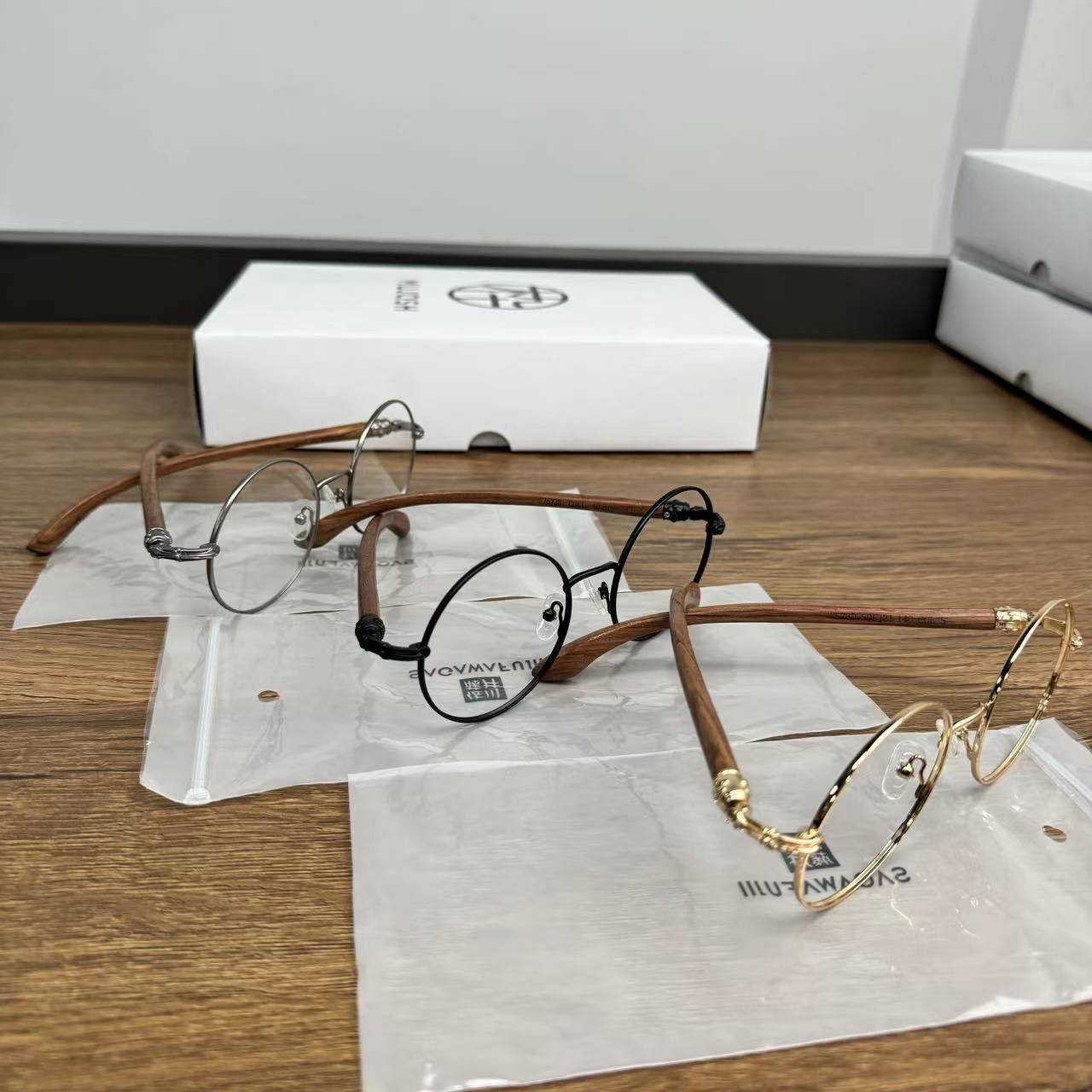 Sakawa Fujii-Counter Genuine Clearance Clearance Create Retro Pear Flower Glip Glasses Frame can be equipped with close-up lenses