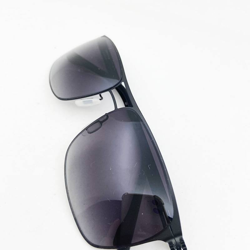 Export original single ultra -light sunglasses fashion tide comfortable men's anti -ultraviolet sunglasses sunglasses sunshade driving mirror