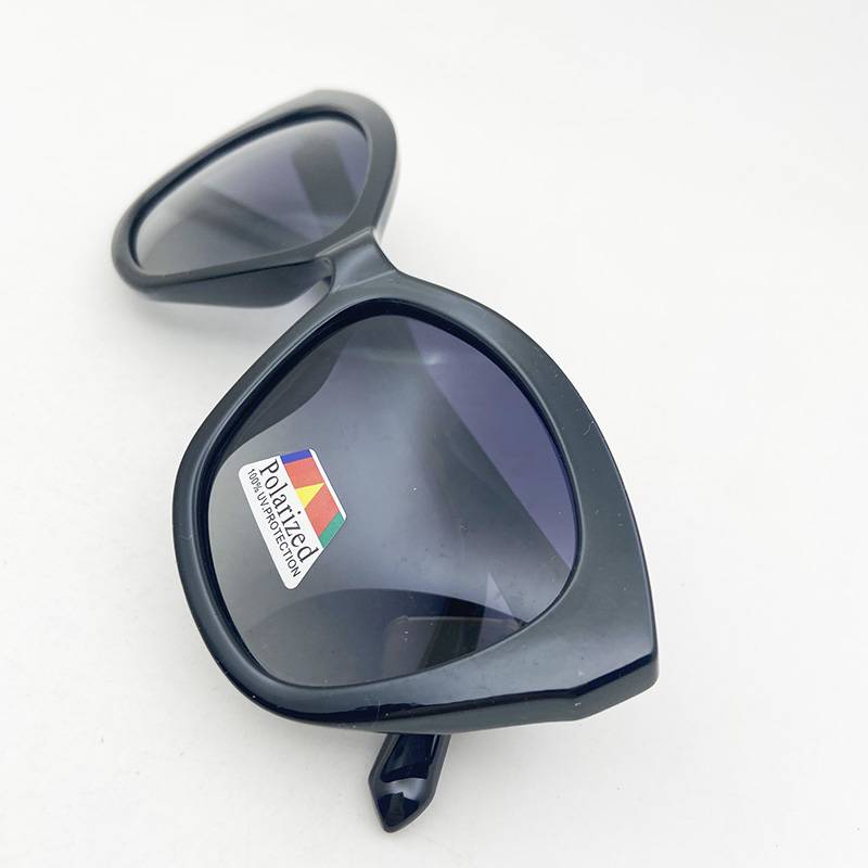 Original single black diamond polarized sunglasses fashion sunglasses care mirror oblong mirror outdoor driving glasses tide