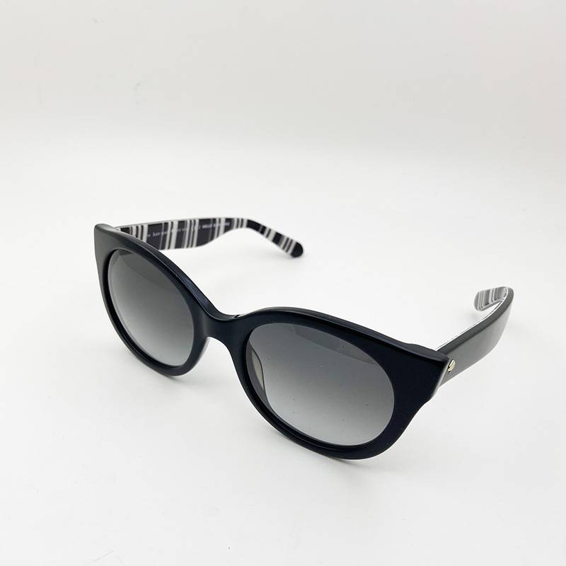 Exporting pure original single lady black brand sunglasses fashion sunglasses anti -ultraviolet goggles sunshade shelter shelter