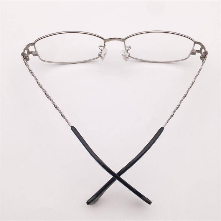 Treasured orphan original single silver ultra -light pure titanium full -frame hollow carved decorative mirror leg temperament glasses shelf female