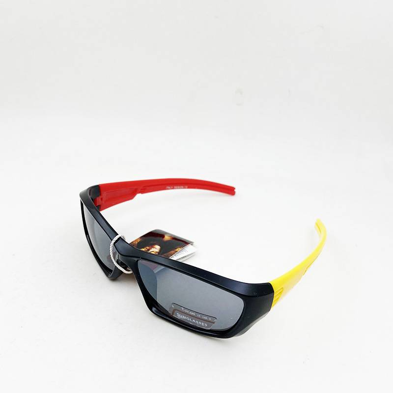 Children's sunglasses sports sunglasses anti -ultraviolet anti -ranging mirror male care mirror UV400 individual tide