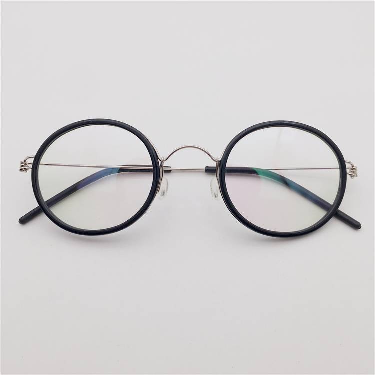 Export -end single German order ultra -light board + pure titanium small round frame no screwless literary glasses men and women only 6 grams