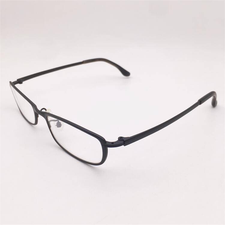 Original single Japanese order black ultra -light pure titanium full -box literary tempera