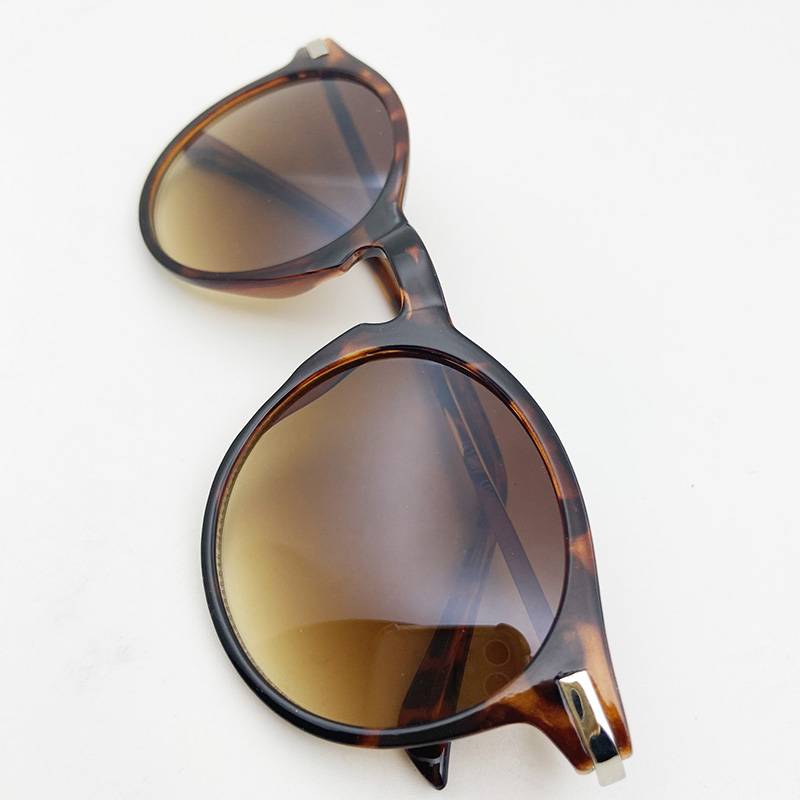 Order men's leopard print sunglasses fashion personality sunglasses anti -ultraviolet eye mirror uv400 UV400