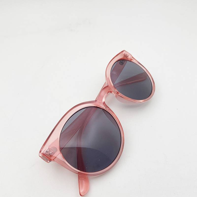special lady sunglasses fashion personality versatile sunglasses anti -ultraviolet waying shelter uV400