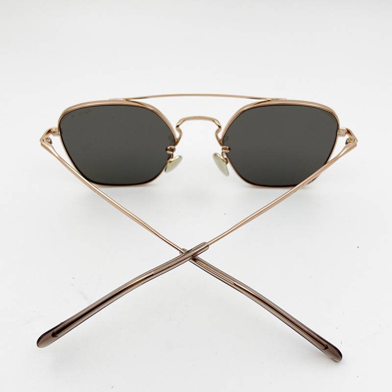 Original single men's and women's brand metal box sunglasses fashion personality sunglasses anti -ultraviolet goggles sunshade sunshade