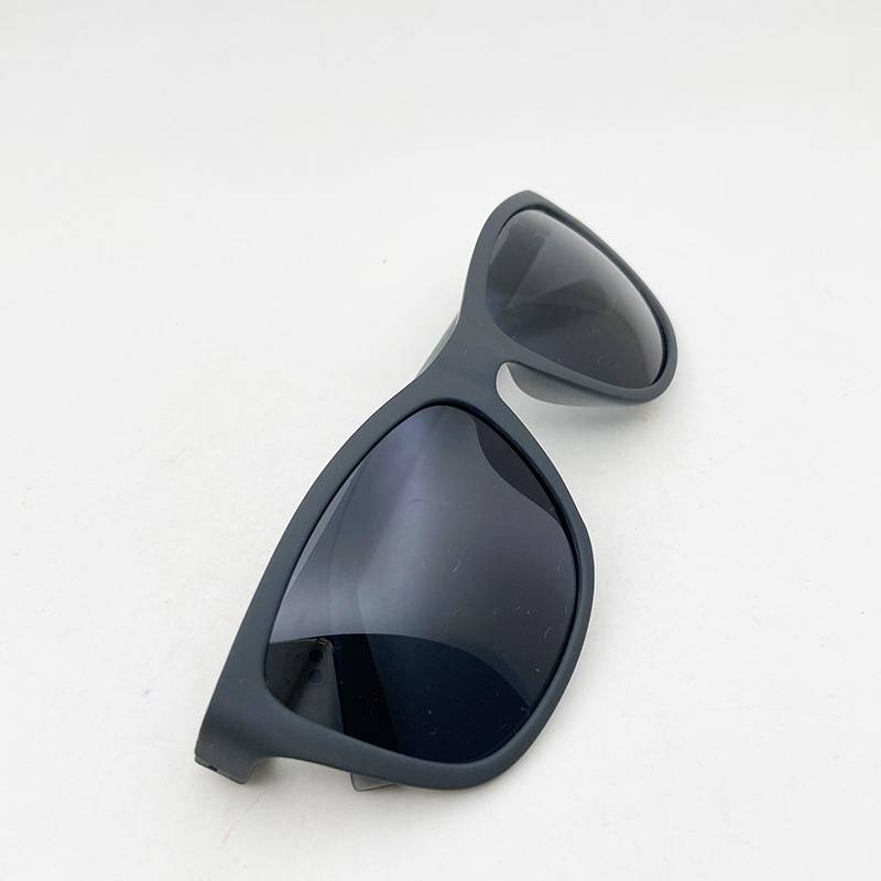 Original single men's polarized sunglasses fashionable sunglasses Pokémon*