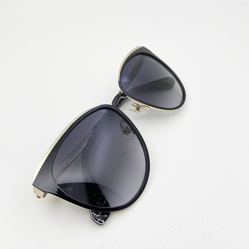 Exporting pure original single lady metal frame brand women's sunglasses fashion sunglasses anti -ultraviolet sunshade