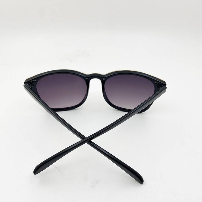 order men's and women's sunglasses fashion versatile classic sunglasses anti -ultraviolet goggles sunshine uV400