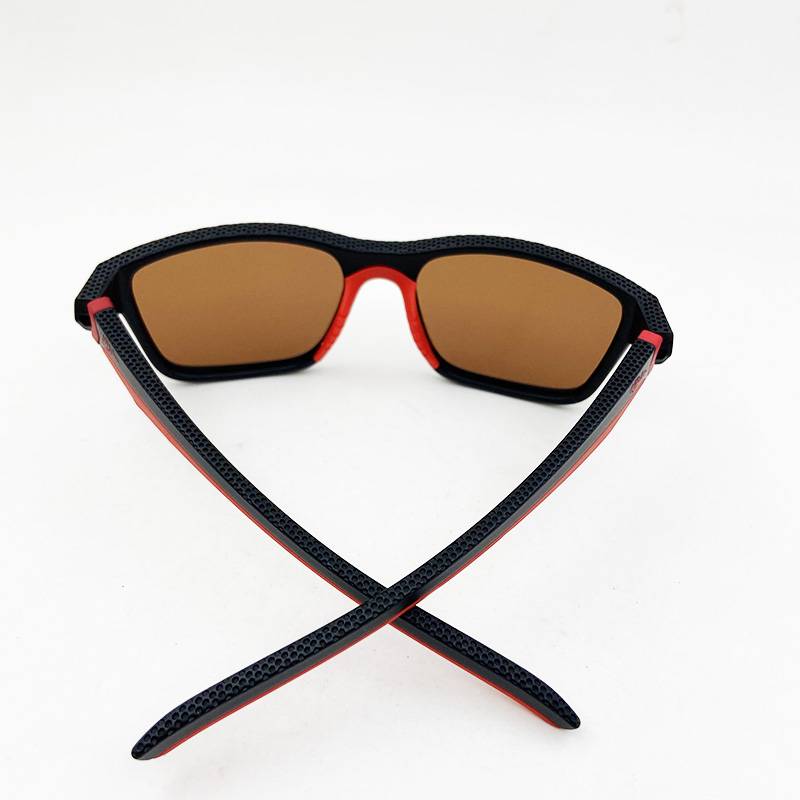 Exporting to European and American original children's polarized sunglasses boys sports model baby glasses anti -ultraviolet sunglasses
