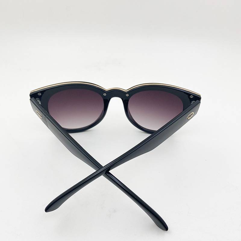 Exporting pure original single men's and women's brand sunglasses fashionable sunglasses anti -ultraviolet goggles sunshade sunshade shading mirror tide