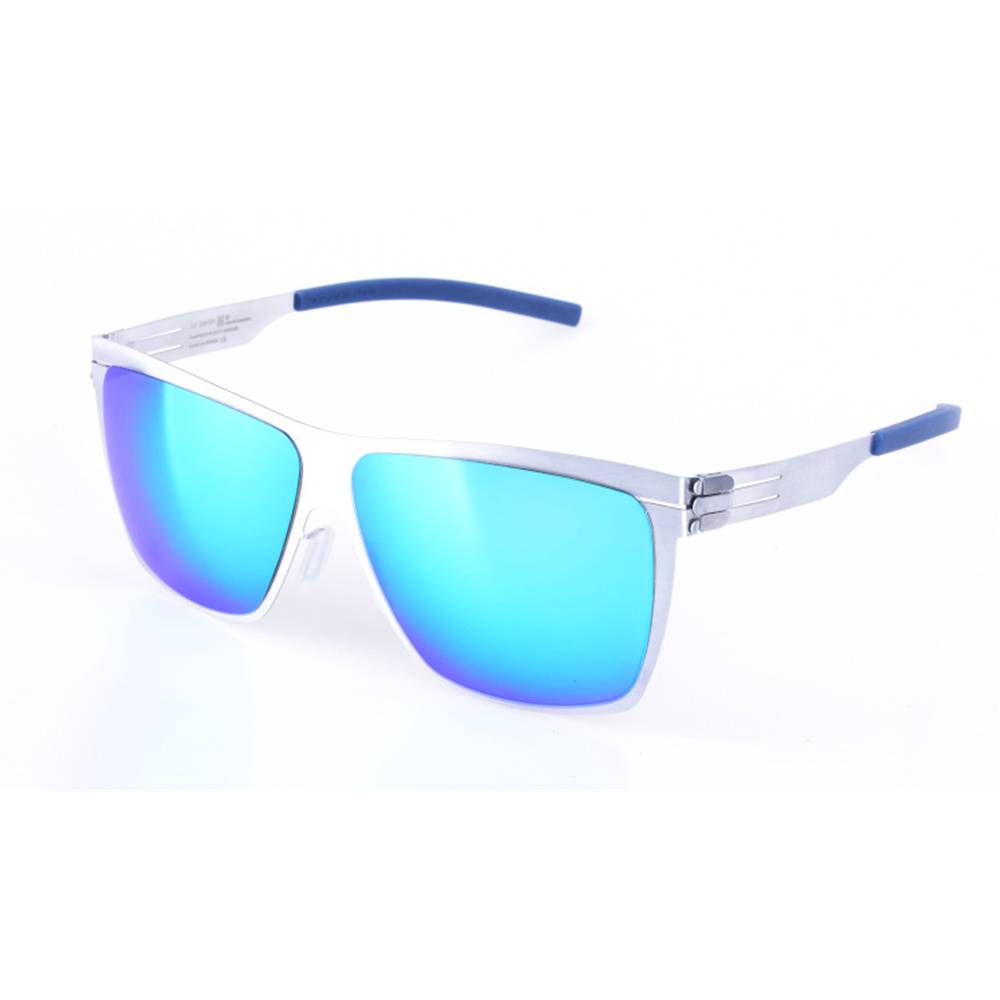 The big frame is very light sunglasses star Lin Zhiying, the same gear, half -face, and the atmosphere runs the mountain with temperament