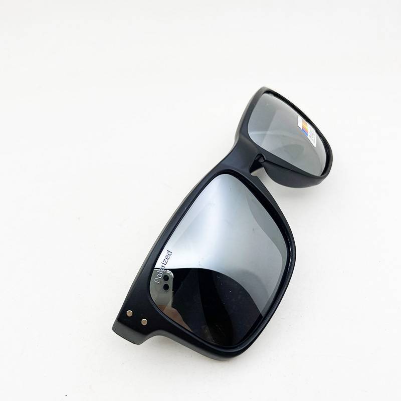 Original single fashion, comfortable versatile men and women sunglasses anti -ultraviolet polarized shading sunglasses driving mirror tide model