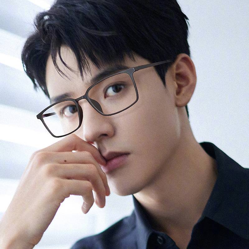 Ultra -light TR90 rubber titanium myopia glasses box female Korean version of the trendy male can be available in blue light anti -fatigue and radiation