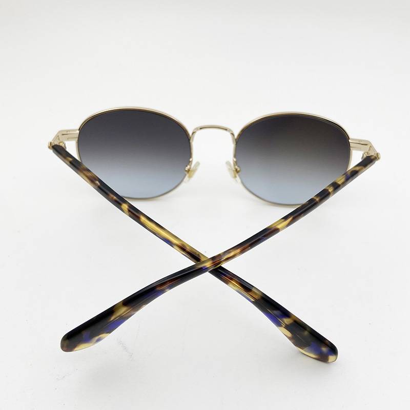 Exporting original single men and women sunglasses fashion personality sunglasses anti -ultraviolet eye mirror shading mirror small face tide