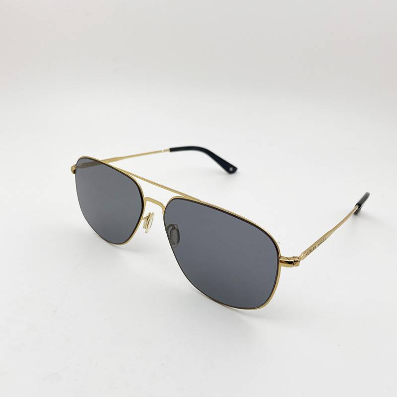 Original single men's and women's brand metal box sunglasses fashion personality sunglasses ultra -light gaze uv400 UV400