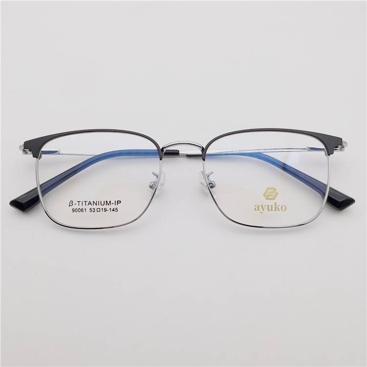 Export -end order Japanese order ultra -light pure titanium fine box fine legs, literary retro designer emerald eyebrow glasses men and women