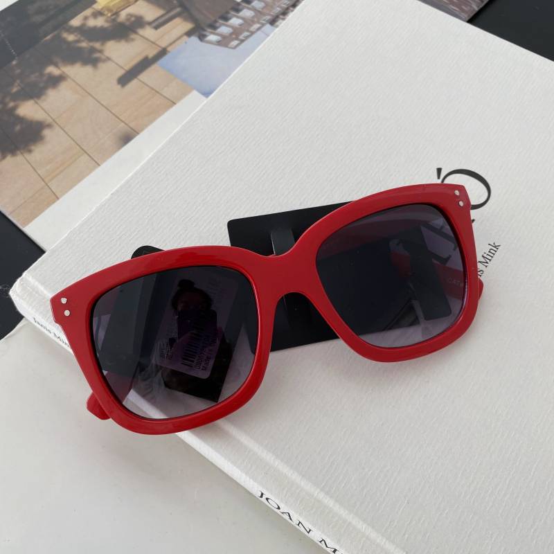 UV red box sunglasses sunscreen sunglasses