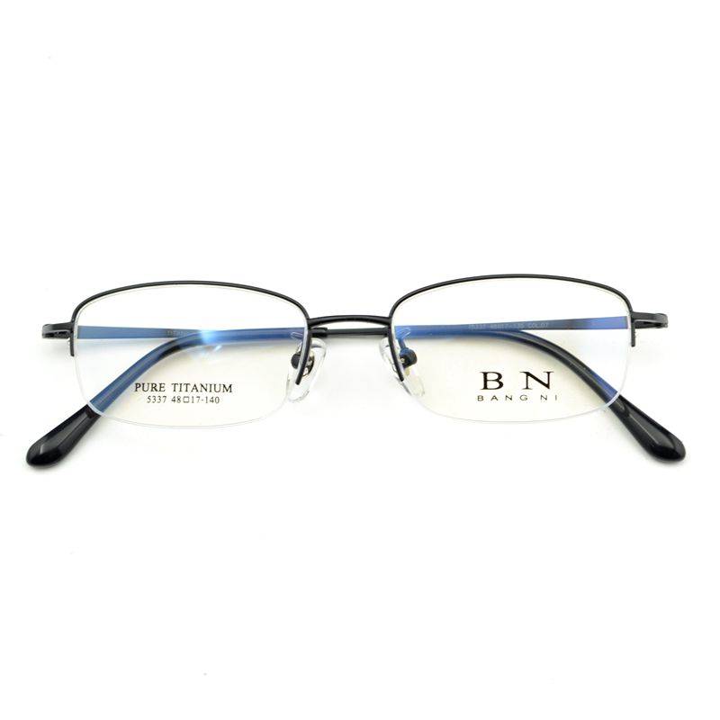 The new pure titanium Bangnini half -frame small frame with height ultra -light small face black myopia anti -blue light color transformer glasses frame