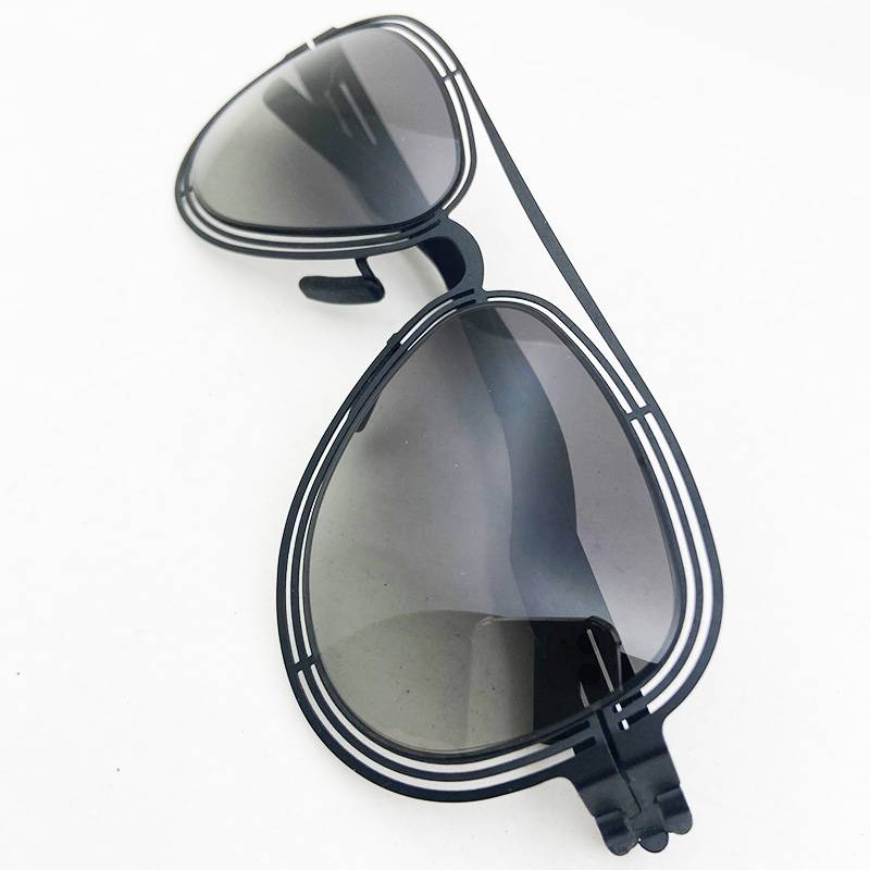 Export order men's and women's sunglasses fashion classic toad anti -ultraviolet sunglasses care eyesight glasses