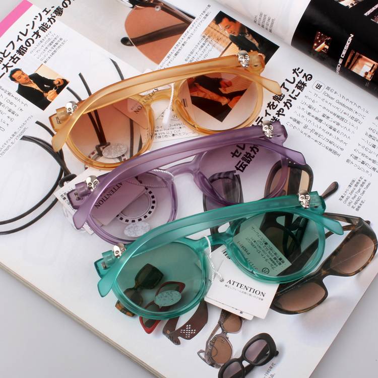 19 new Japanese and Korean fashion sunglasses Ms. sunglasses retro round jelly -colored sunglasses glasses