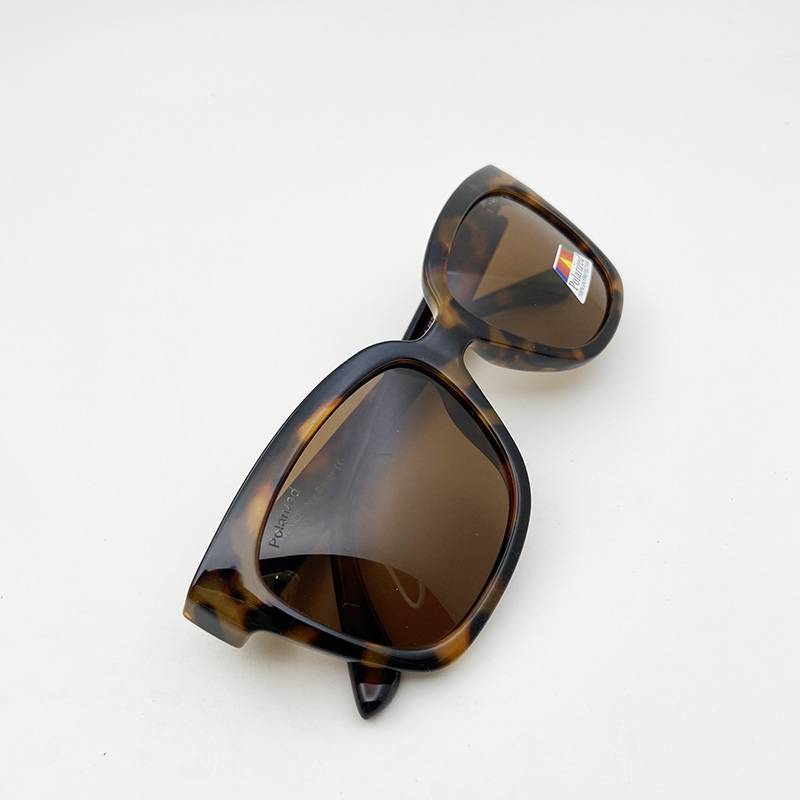 Pure original single men and women leopard brand polarized sunglasses stylish sunglasses anti -ultraviolet sun shield driving mirror
