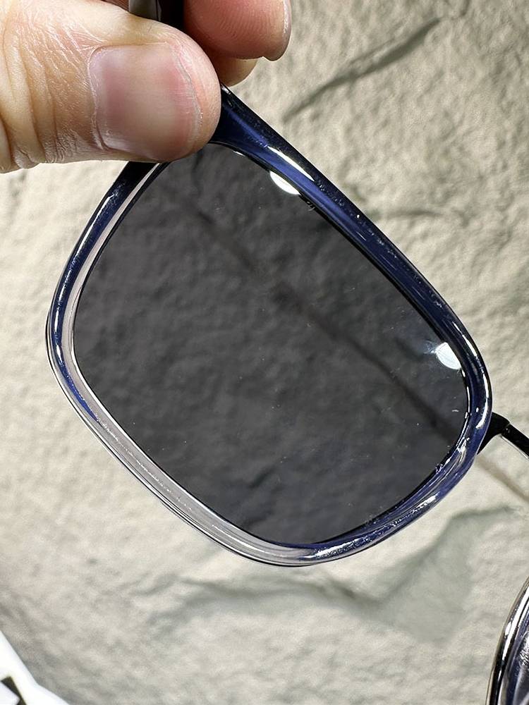 Fashion and simple sunglasses sunglasses polarizer