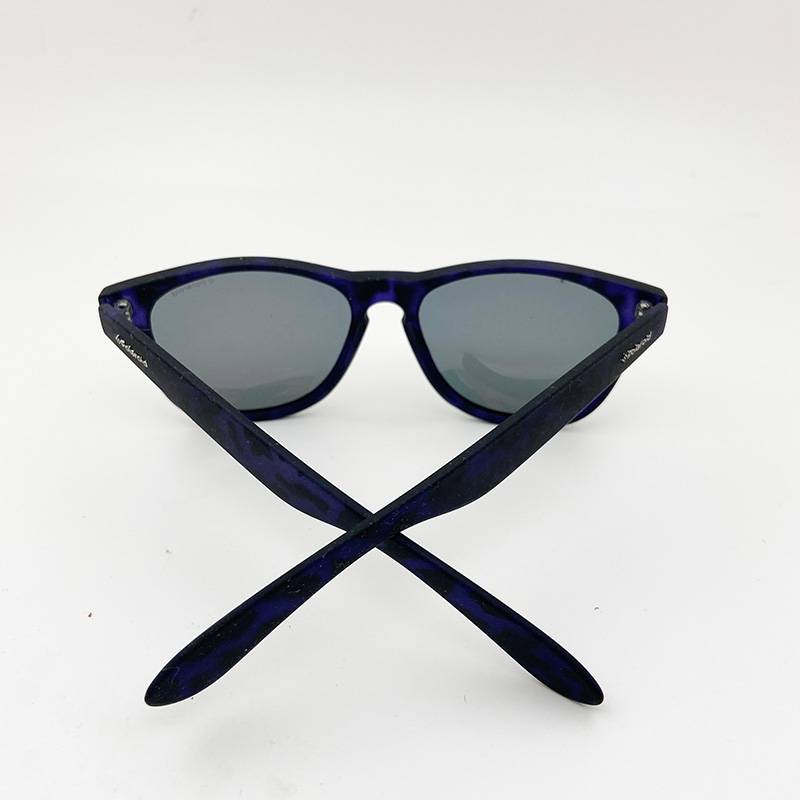 Original single men and women leopard patterned Pokémon*Polarized sunglasses fashionable sunglasses driving travel mirror