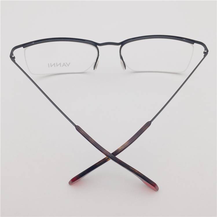 Shenzhen exported single black titanium gold business temperament half -frame fine -legged literary glasses frame men and women