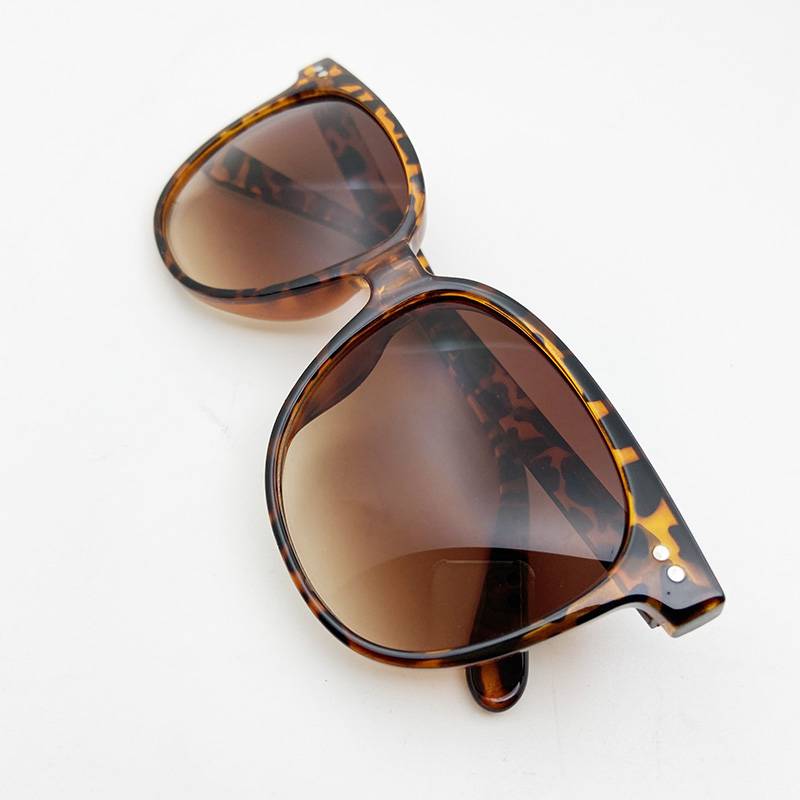 Sample men's leopard print sunglasses fashion classic sunglasses anti -ultraviolet goggles glasses uV400