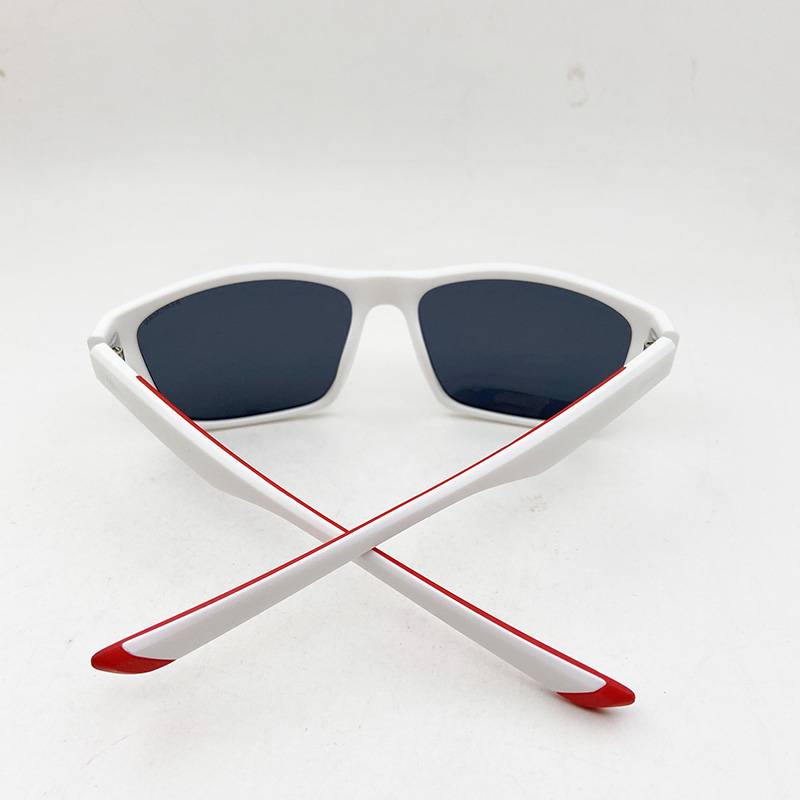 Exporting to European and American brands Men and women polarized sunglasses Personal tide white sunglasses anti -ultraviolet sunshade large