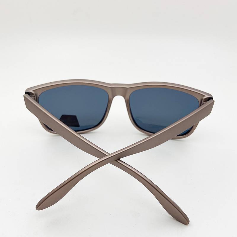 Exit European and American original single men and women polarized sunglasses fashion personality sunglasses driving mirror care mirror sunshade mirror