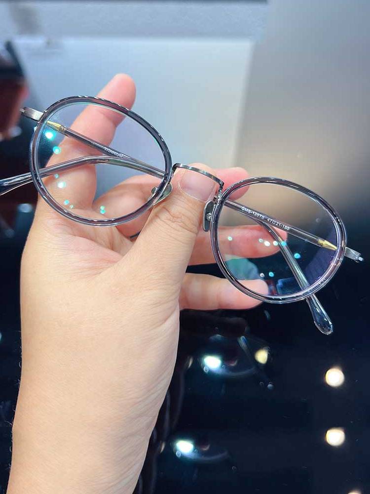 Niche Glasses Framework Men and Women's Little Face Titanium Gray Transparent Retro Narcot Height Platform
