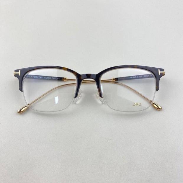Ultra -light half -frame plate trend retro close -vision rack men and women optical lithography TF5645 Baozhen