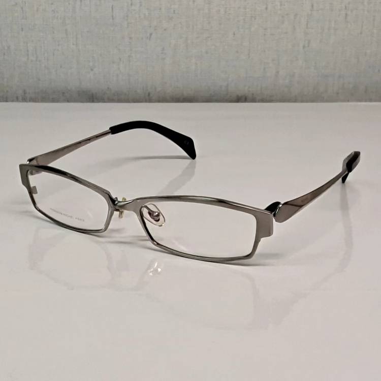 Titanium board full -frame 100%pure titanium glasses 9213 black gray silver men's business radiation test wearing 21 grams 146