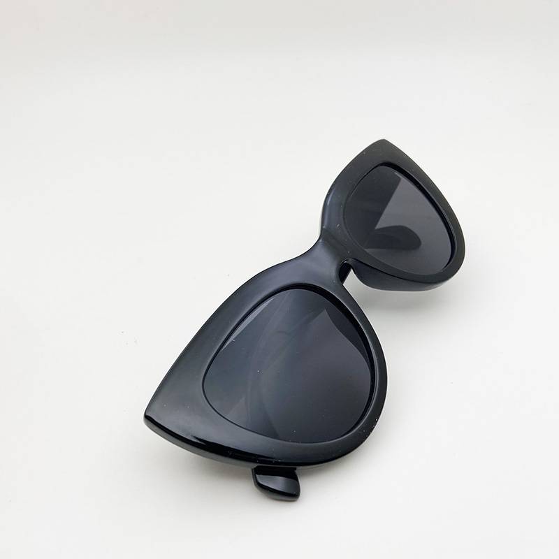 order men's and women black cat eye sunglasses personalized sunglasses anti -ultraviolet watch mirror shading mirror tide