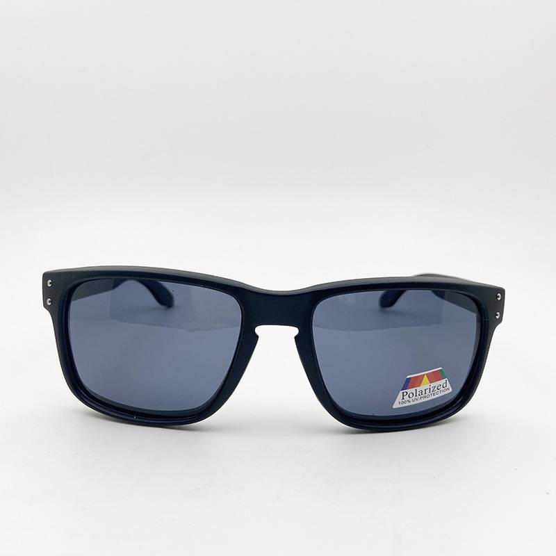 Export order men's and women's polarizers and sunglasses Fashionable sunglasses outdoor fishing glasses glasses watching shelter shelter