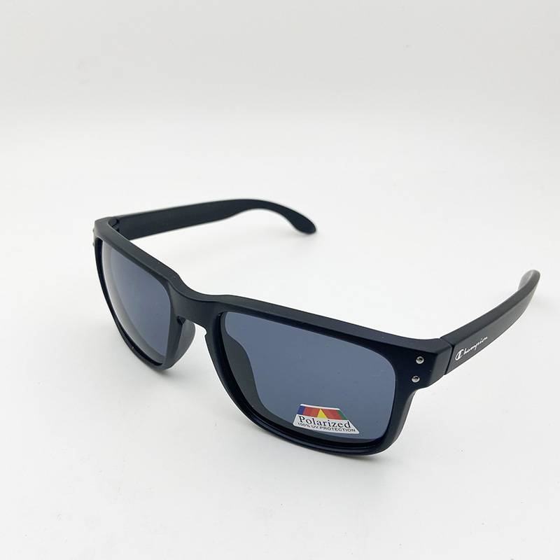 Export order men's and women's polarizers and sunglasses Fashionable sunglasses outdoor fishing glasses glasses watching shelter shelter