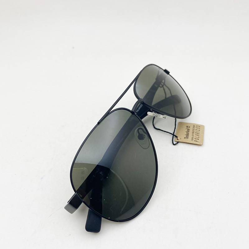 Export order Men's polarized sunglasses fashion personality sunglasses toad mirrors driving mirror